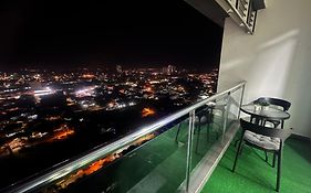 Ayu Homestay Dperdana Apartment